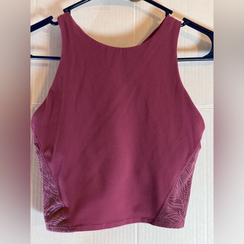 ATHLETA CONSCIOUS LUXE LACE CROP